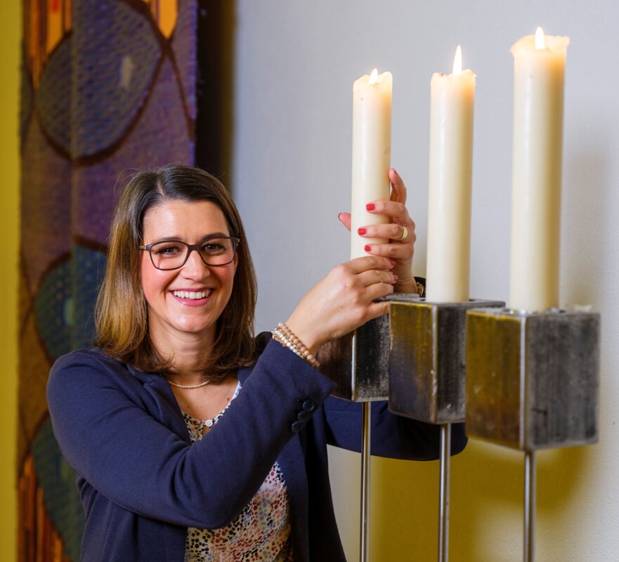 «Je älter ich werde, desto wichtiger wird der Glaube», sagt Mélanie Esenwein. | Foto: Emanuel Ammon