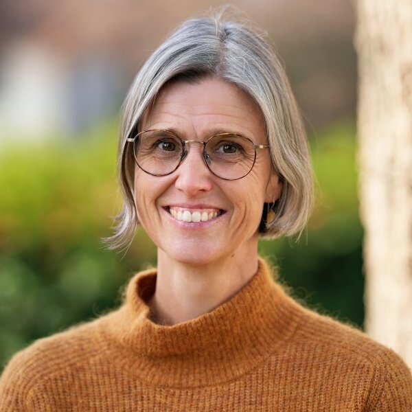 Petra Dahinden, Religionsunterricht, Kirchenvorstand